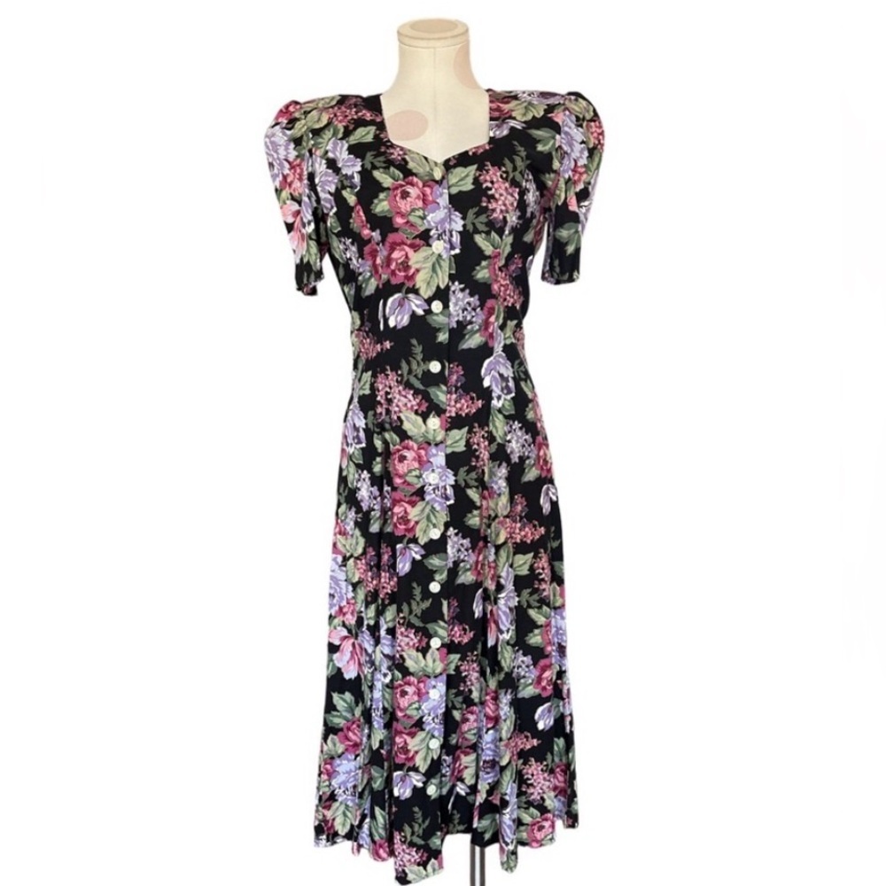 Floral Dress with Button-Up Front, Vintage 90s Romantic Cottagecore - small - Picture 5 of 8